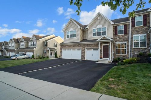 366 Pennycress Rd, Allentown, PA 18104-9268