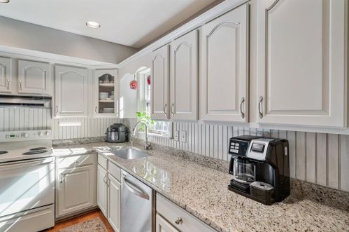 3427 Ashwood Ln, Atlanta GA  30341-4500 exterior