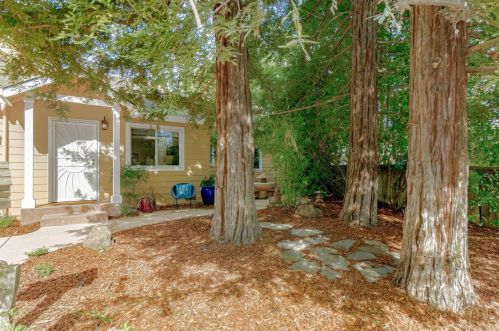 1118 Maple Ln, Davis, CA 95616-1723