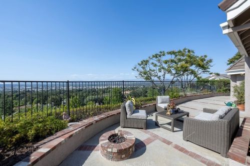 5000 Greensboro Ln, Anaheim CA  92807-4611 exterior