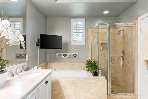 46 Gingerwood, Irvine CA  92603-0114 exterior