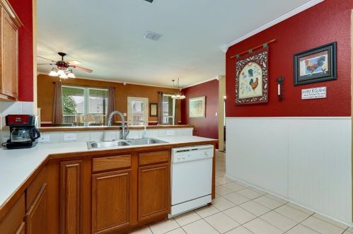 8508 Hawks Nest Dr, Fort Worth TX  76131-5330 exterior