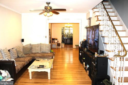 2139 64th St, Philadelphia, PA 19142-2026