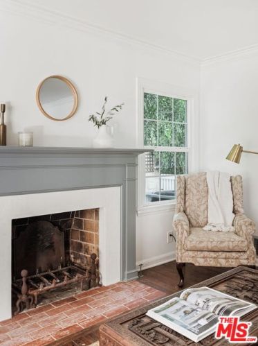 2480 Chevy Chase Dr, Glendale CA  91206-1845 exterior