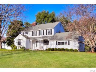 10 Red Rose Cir, Tokeneke, CT 06820-4928