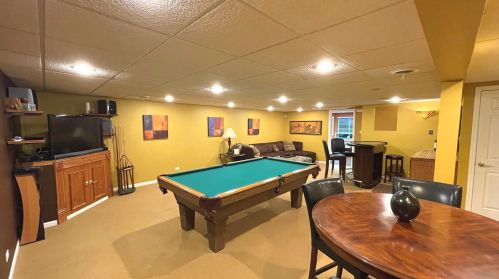 1317 Rosemary Dr, Lemont IL  60490-4940 exterior