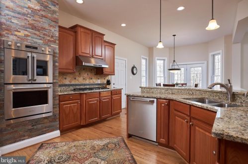 309 Reserve Gate Ter, Silver Spring MD 20905-5040 exterior