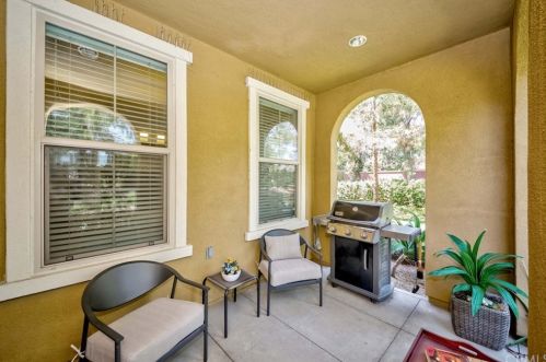 145 Pathway, Irvine CA  92618-8846 exterior