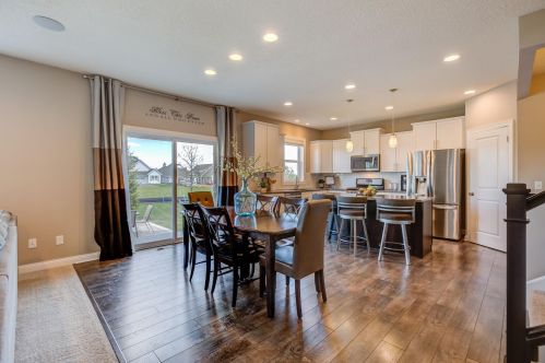 9340 Compass Pointe Rd, Saint Paul MN  55129-5513 exterior