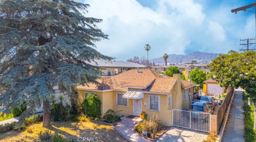 913 Maple St, Glendale CA  91205-1828 exterior