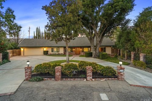 115 Fairview Ln, Lake Nacimiento, CA 93446-1118