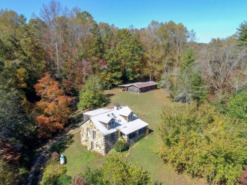 732 Gaddistown Rd, Suches, GA 30572-1673
