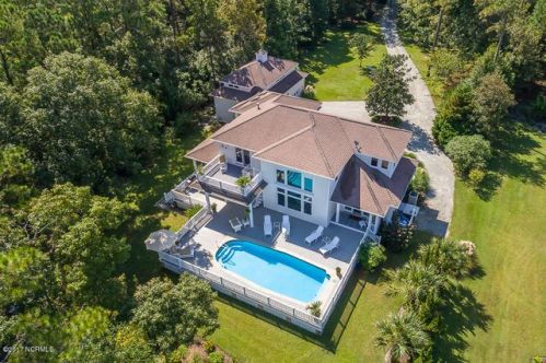 514 Sandy Point Dr, Cape Lookout National Seasho, NC 28516-9507
