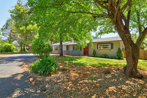 12420 New Airport Rd, Auburn, CA 95603-9534
