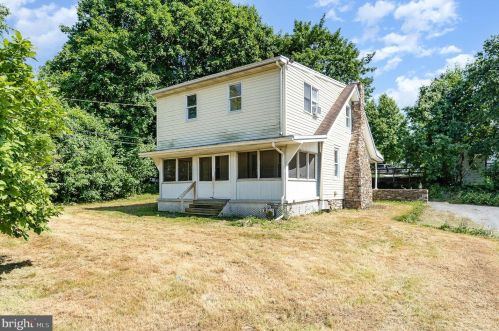 3827 Hillcrest Rd, Harrisburg, PA 17109-2524