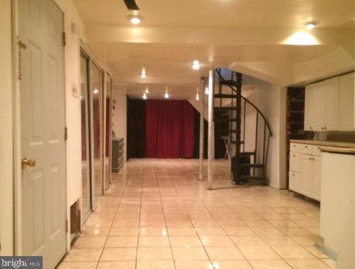 1801 16 St, Philadelphia PA  19145-2202 exterior