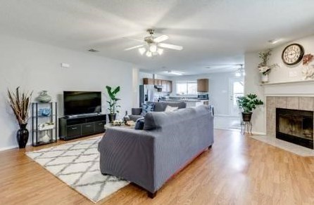 7549 Vanessa Dr, Fort Worth TX  76112-4428 exterior