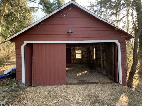 1069 Canal Rd, Princeton NJ  08540-8434 exterior