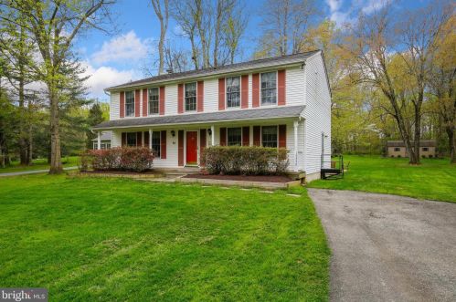 15350 Peach Orchard Rd, Silver Spring, MD 20905-4342