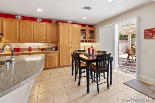 1464 Stanislaus Dr, Chula Vista CA  91913-1478 exterior