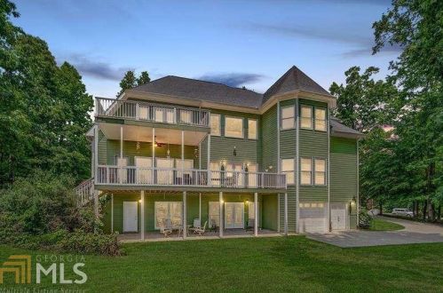104 Red Gate Lakes Dr, Holly Springs, GA 30115-7514