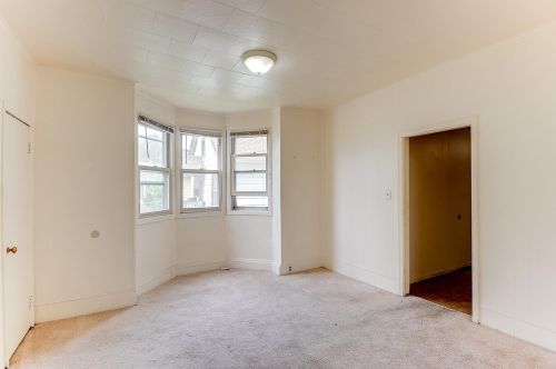 733 Conway St, Saint Paul MN  55106-5507 exterior