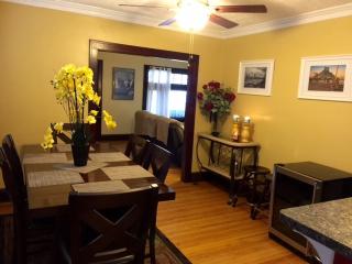 2176 Wyandotte Ave, Cleveland OH  44107-6147 exterior