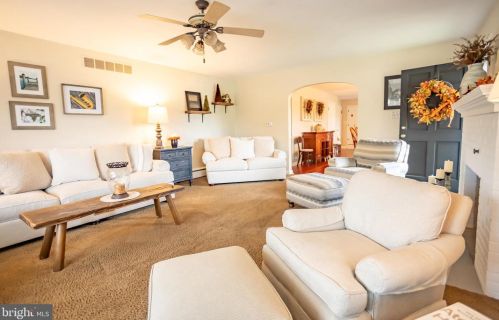 221 Clearview Rd, Hanover PA 17331-1311 exterior