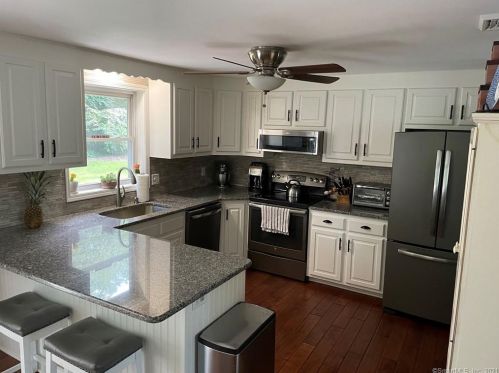 43 Masthay Cir, Southington, CT 06489-4150