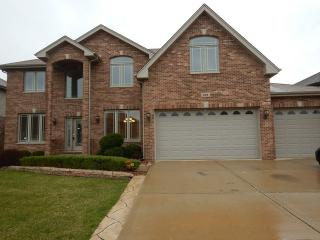 904 Berkshire Dr, Matteson, IL 60443-2198