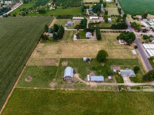 31696 Meridian Rd, Hubbard, OR 97032-9439
