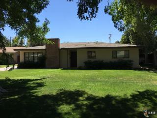 454 K St, Brawley, CA 92227-3006