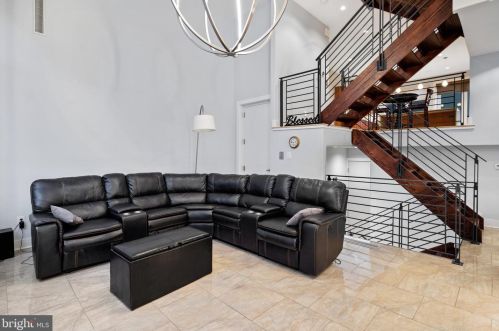 1336 Kater St, Philadelphia, PA 19147-1828