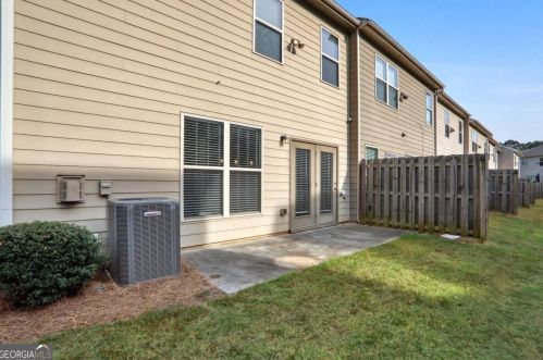 7021 Kingswood Run Dr, Atlanta GA  30340-1865 exterior