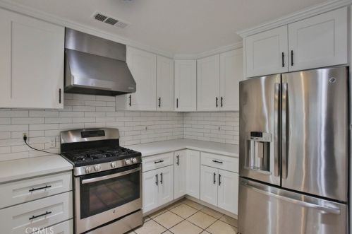 2310 San Lorenzo Ave, Santa Ana CA 92704-6039 exterior