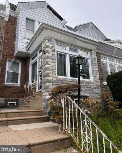 6640 17th St, Philadelphia, PA 19126-2733