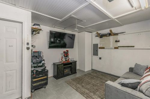 6440 Buckingham Trl, Fort Worth TX  76182-5005 exterior