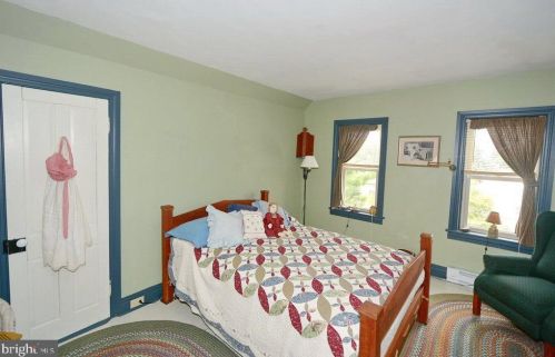 501 Baer Ave, Hanover PA 17331-2703 exterior