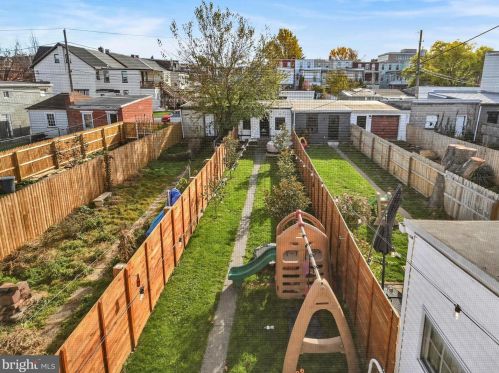 246 Ross St, Lancaster PA  17602-1940 exterior