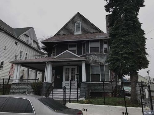 546 25th St, Paterson, NJ 07514-2508