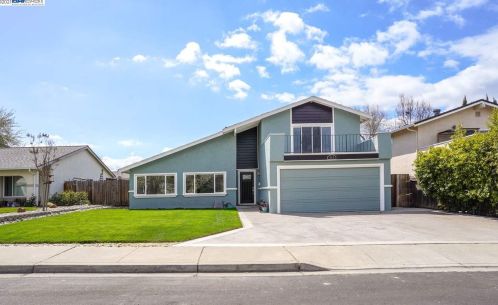 943 Hazel St, Livermore, CA 94550-2334