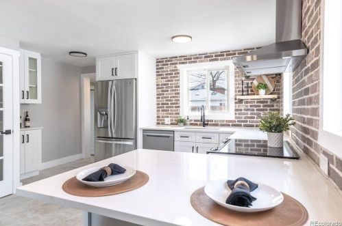 2010 47th Ave, Denver CO  80211-1224 exterior