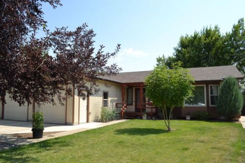1957 Pima Dr, Sheridan, WY 82801-5841