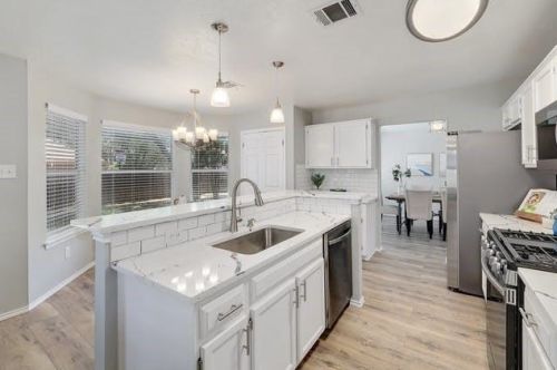 2516 Stenson Dr, Cedar Park, TX 78613-5703