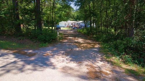 2137 Old Highway 105, Conroe TX  77304-4445 exterior