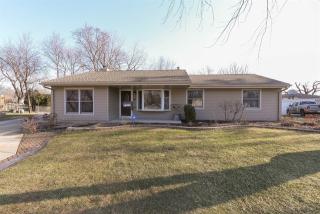 229 Wakefield Ln, Schaumburg, IL 60193-1354