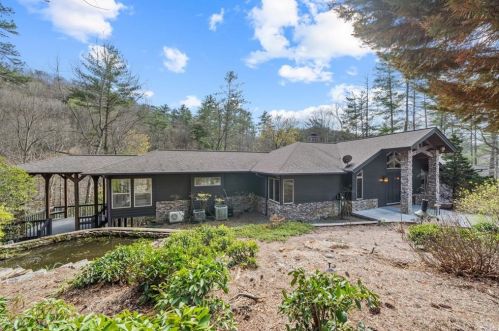 636 Oak Shadow Ln, Ellijay, GA 30536-1346