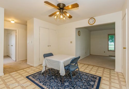 15354 Plank Rd, Sycamore IL  60178-8743 exterior