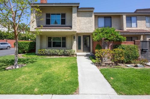 963 Lamark Ln, Anaheim, CA 92802-3420