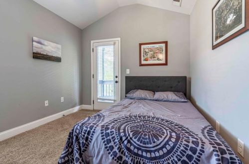 102 Hogue St, Atlanta GA  30312-1622 exterior